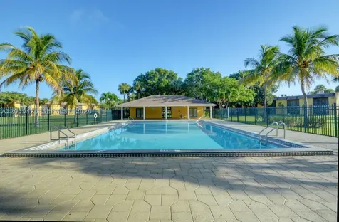 1822 W Meadows Circle Boynton Beach FL 33436