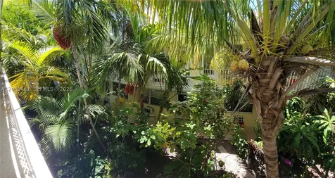 659 Meridian Avenue Miami Beach FL 33139