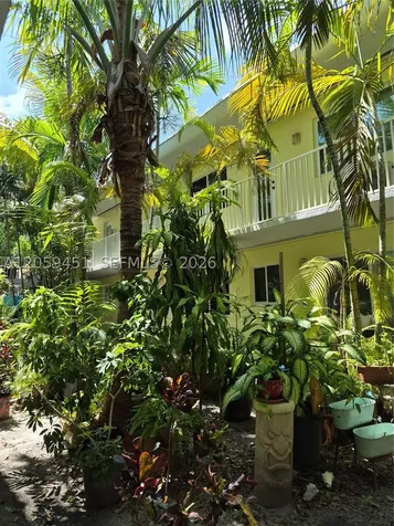 659 Meridian Avenue Miami Beach FL 33139