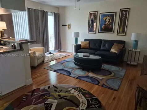 659 Meridian Avenue Miami Beach FL 33139