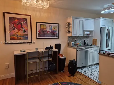 659 Meridian Avenue Miami Beach FL 33139