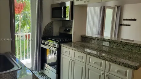 659 Meridian Avenue Miami Beach FL 33139