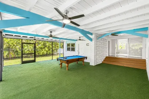 529 NW 8th Street Dania Beach FL 33004