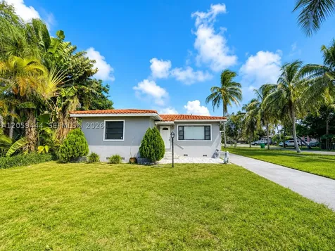 529 NW 8th Street Dania Beach FL 33004