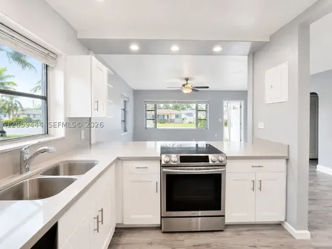 529 NW 8th Street Dania Beach FL 33004