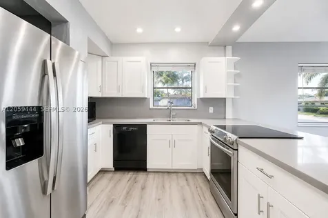 529 NW 8th Street Dania Beach FL 33004