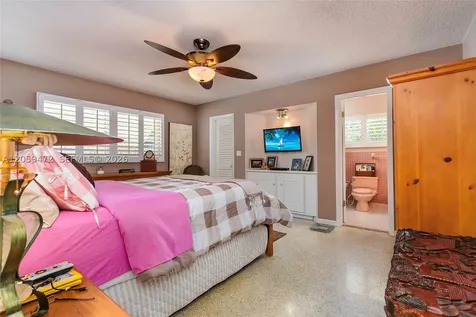 9350 SW 48 Street Miami FL 33165