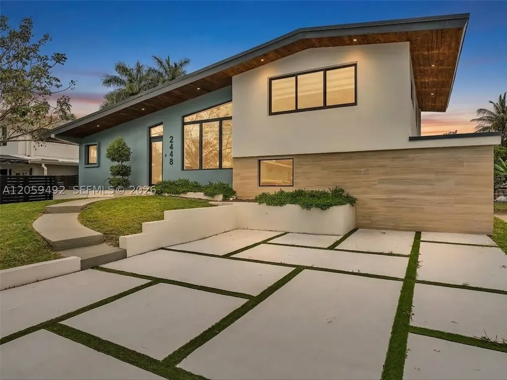 2448 Okeechobee Lane Fort Lauderdale FL 33312