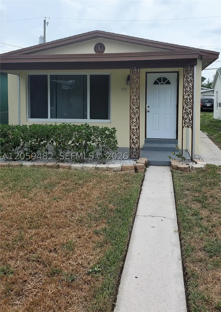 619 N D Street Lake Worth FL 33460