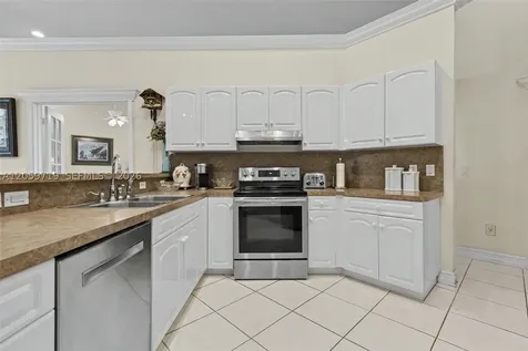 9825 Hindel Court Boynton Beach FL 33472