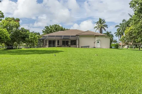 9825 Hindel Court Boynton Beach FL 33472