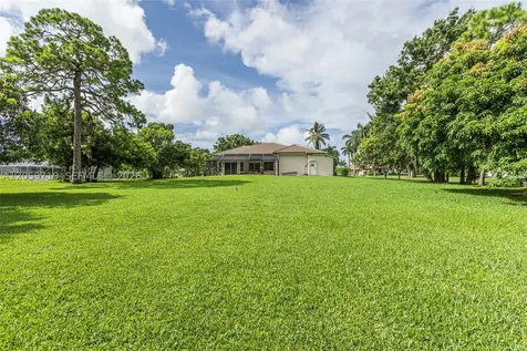 9825 Hindel Court Boynton Beach FL 33472