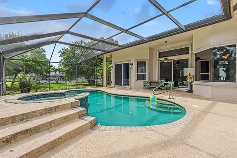 9825 Hindel Court Boynton Beach FL 33472
