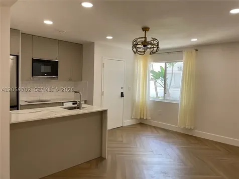 731 6th Street Miami Beach FL 33139