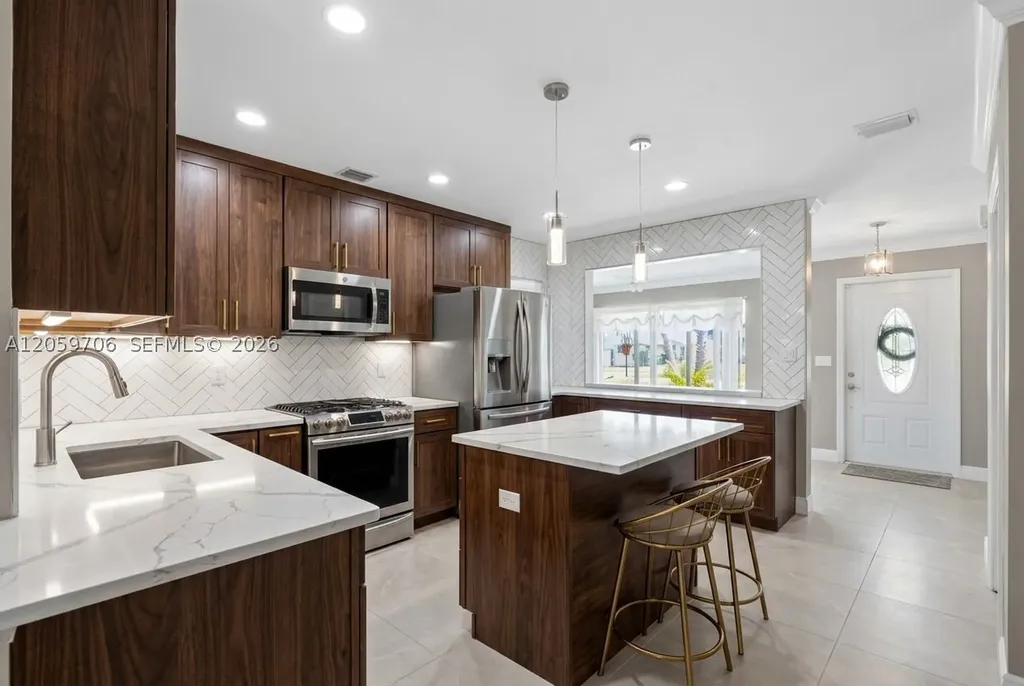 1419 Hummingbird Drive Delray Beach FL 33444
