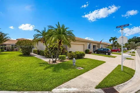 2151 Umbrella Cay West Palm Beach FL 33411