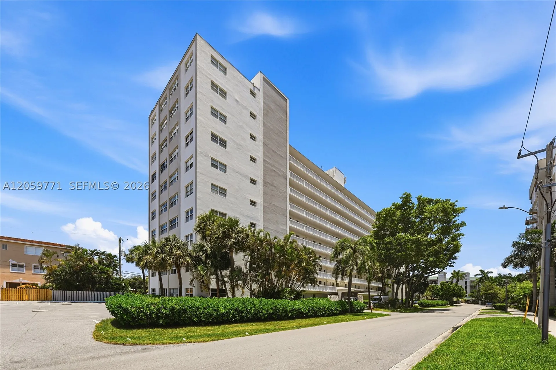 2555 NE 11 Street Fort Lauderdale FL 33304