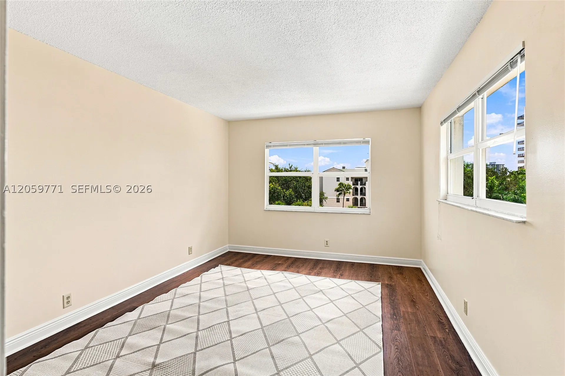 2555 NE 11 Street Fort Lauderdale FL 33304