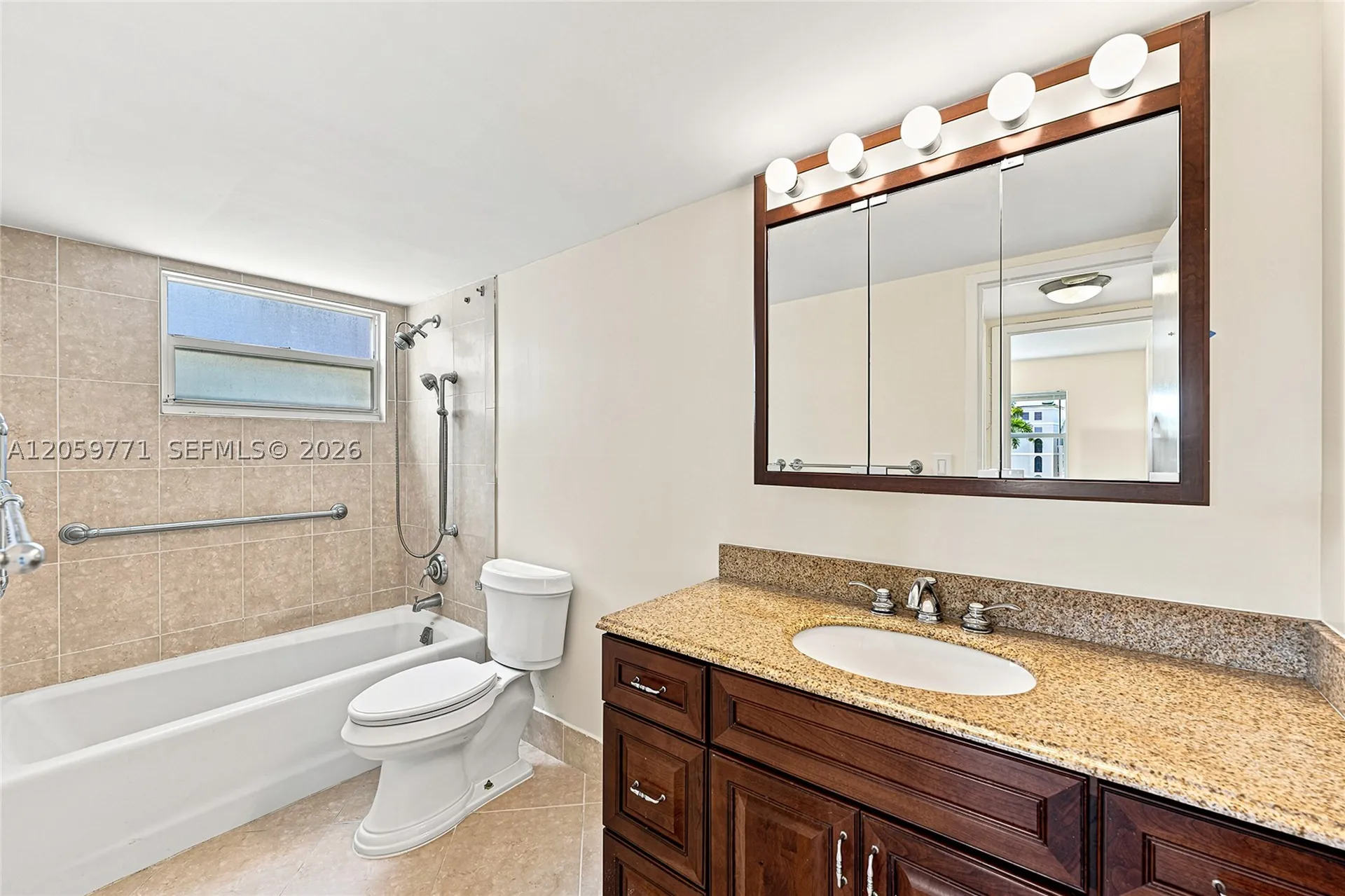 2555 NE 11 Street Fort Lauderdale FL 33304