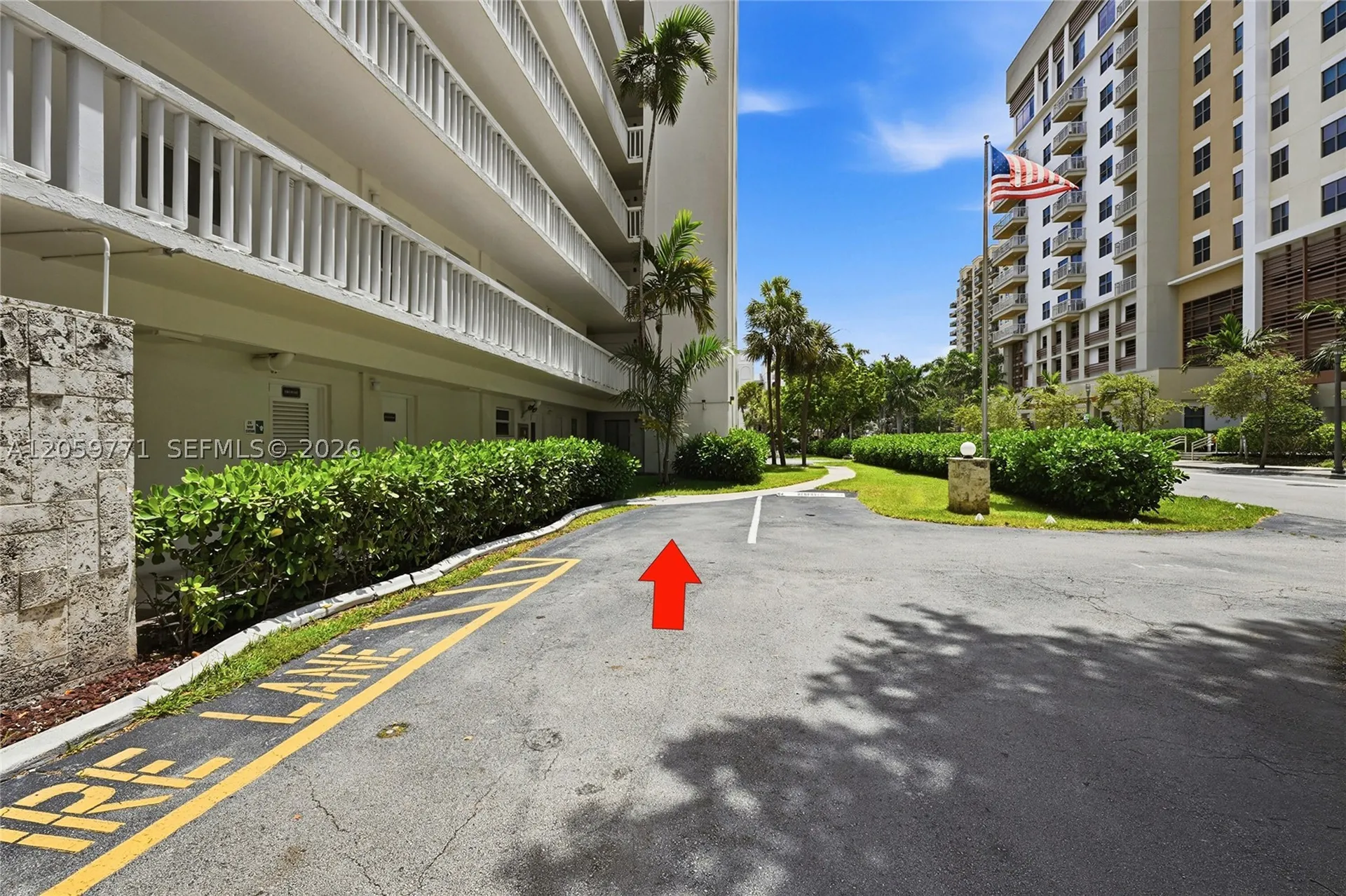 2555 NE 11 Street Fort Lauderdale FL 33304
