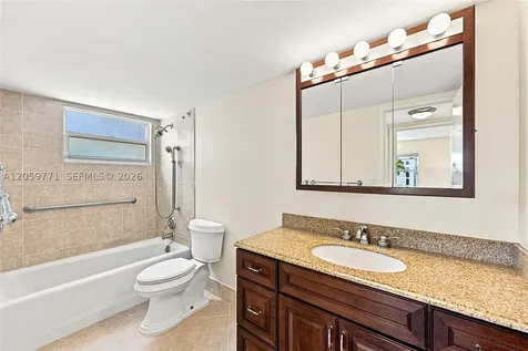 2555 NE 11 Street Fort Lauderdale FL 33304