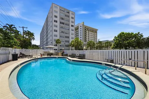 2555 NE 11 Street Fort Lauderdale FL 33304