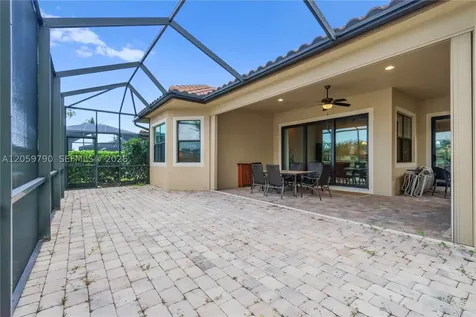9292 Isla Bella Circle Bonita Springs FL 34135