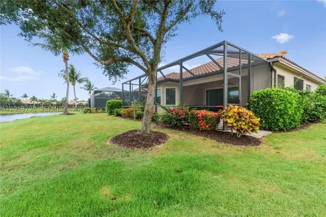 9292 Isla Bella Circle Bonita Springs FL 34135