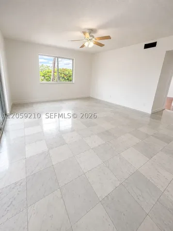 500 E Country Club Circle Plantation FL 4053