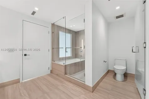 2411 Laguna Circle North Miami FL 33181