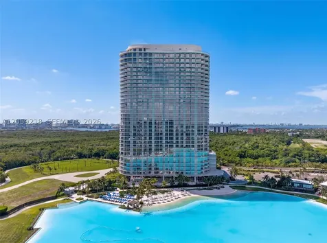 2411 Laguna Circle North Miami FL 33181