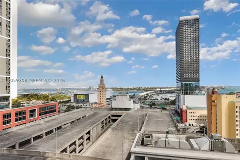 121 NE 5th Street Miami FL 33132