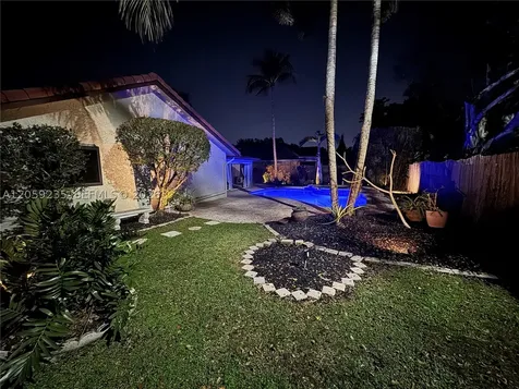 3160 Peachtree Circle Davie FL 33328