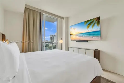 1611 SW 2nd Avenue Miami FL 33129