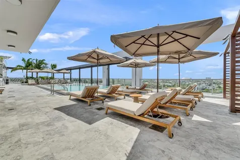 1611 SW 2nd Avenue Miami FL 33129