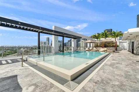 1611 SW 2nd Avenue Miami FL 33129