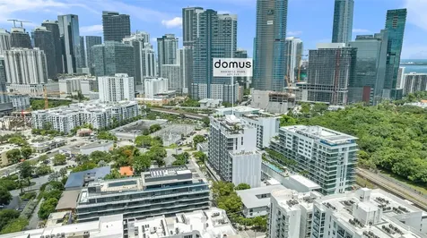 1611 SW 2nd Avenue Miami FL 33129