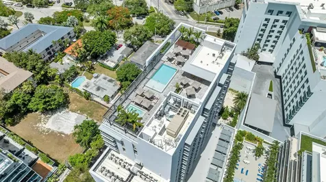 1611 SW 2nd Avenue Miami FL 33129