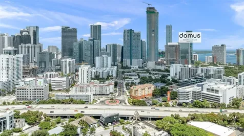 1611 SW 2nd Avenue Miami FL 33129