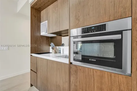1611 SW 2nd Avenue Miami FL 33129