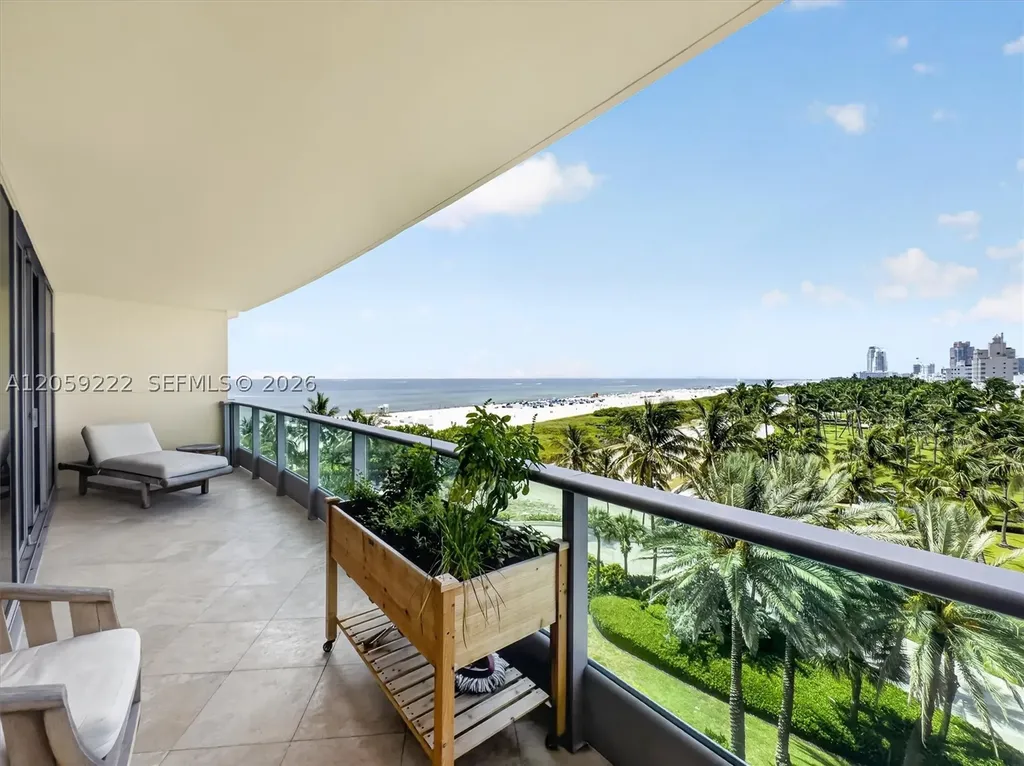 1455 Ocean Drive Miami Beach FL 33139