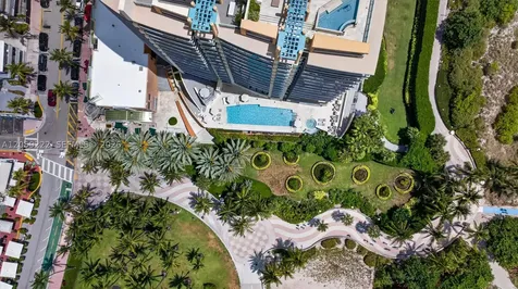1455 Ocean Drive Miami Beach FL 33139