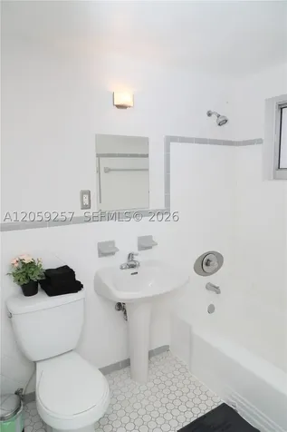 215 Antilla Avenue Coral Gables FL 33134