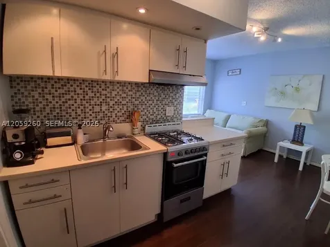 1555 Pennsylvania Avenue Miami Beach FL 33139