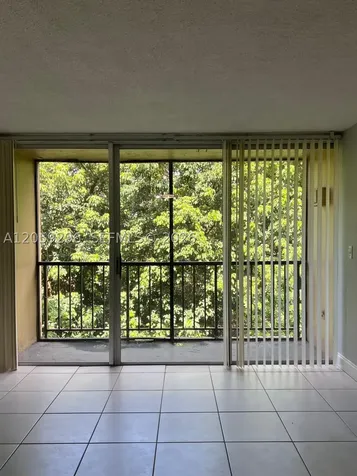 8870 Fontainebleau Boulevard Miami FL 33172