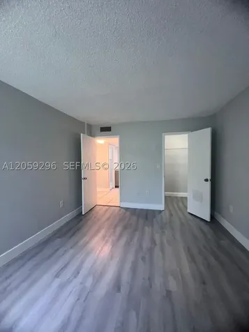 8870 Fontainebleau Boulevard Miami FL 33172