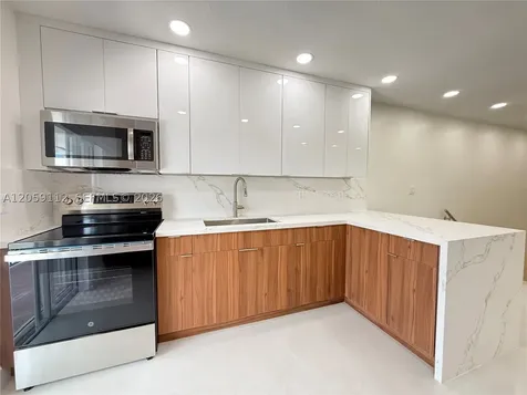 3514 W 76th Street Hialeah FL 33018