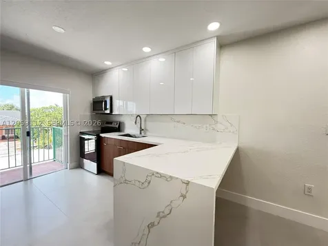 3514 W 76th Street Hialeah FL 33018