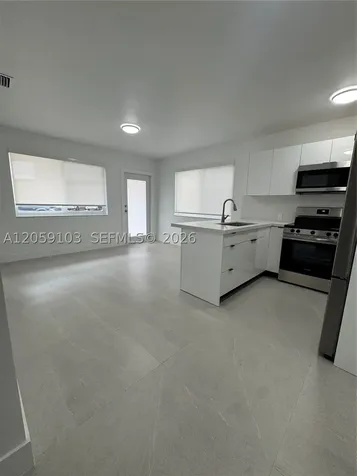 180 W 21st Street Hialeah FL 33010