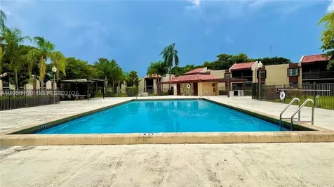 20851 San Simeon Way Miami FL 33179